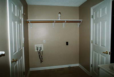 bathroom 2, view 2